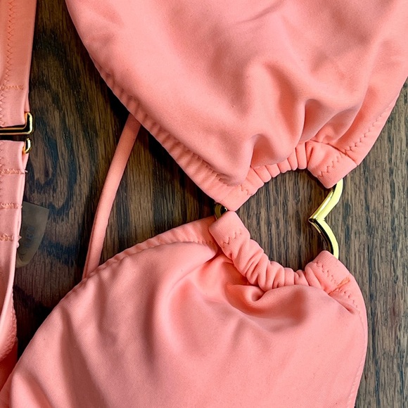 Coral heart Bikini Top - Picture 2 of 4